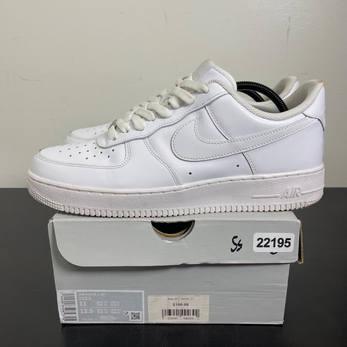 Nike Air Force 1 Low '07 White 11 (Moderately Worn Pre-Owned)NikeWhite/White - Image 3