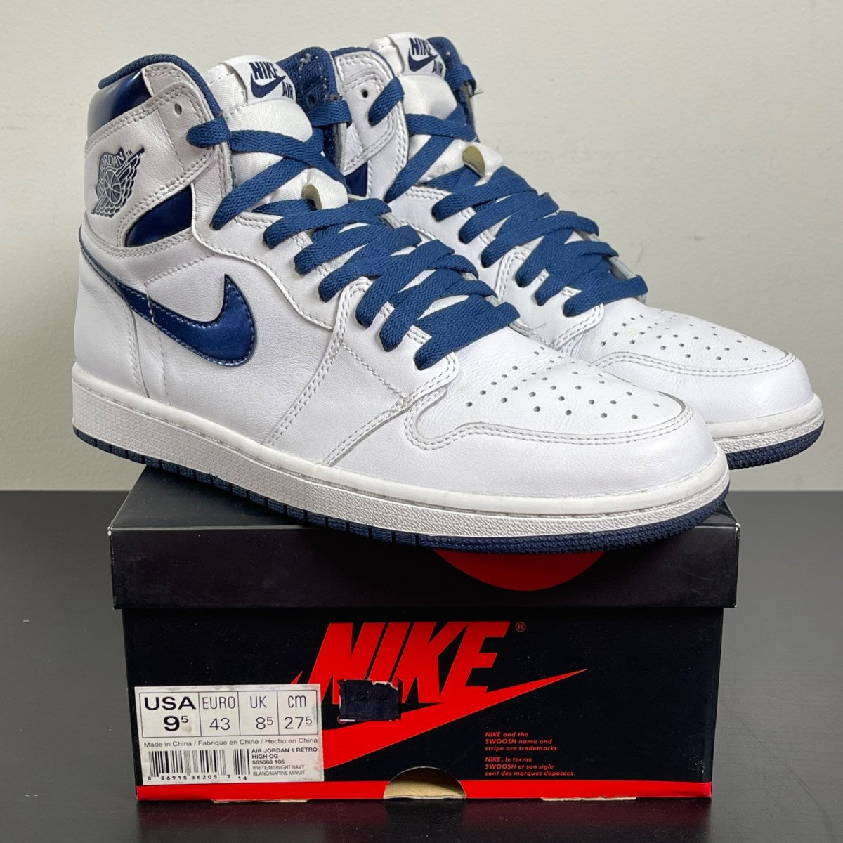 Jordan 1 Retro Metallic Navy (2016) 9.5 (Moderately Worn Pre-Owned)JordanWhite/Metallic Navy - Image 1