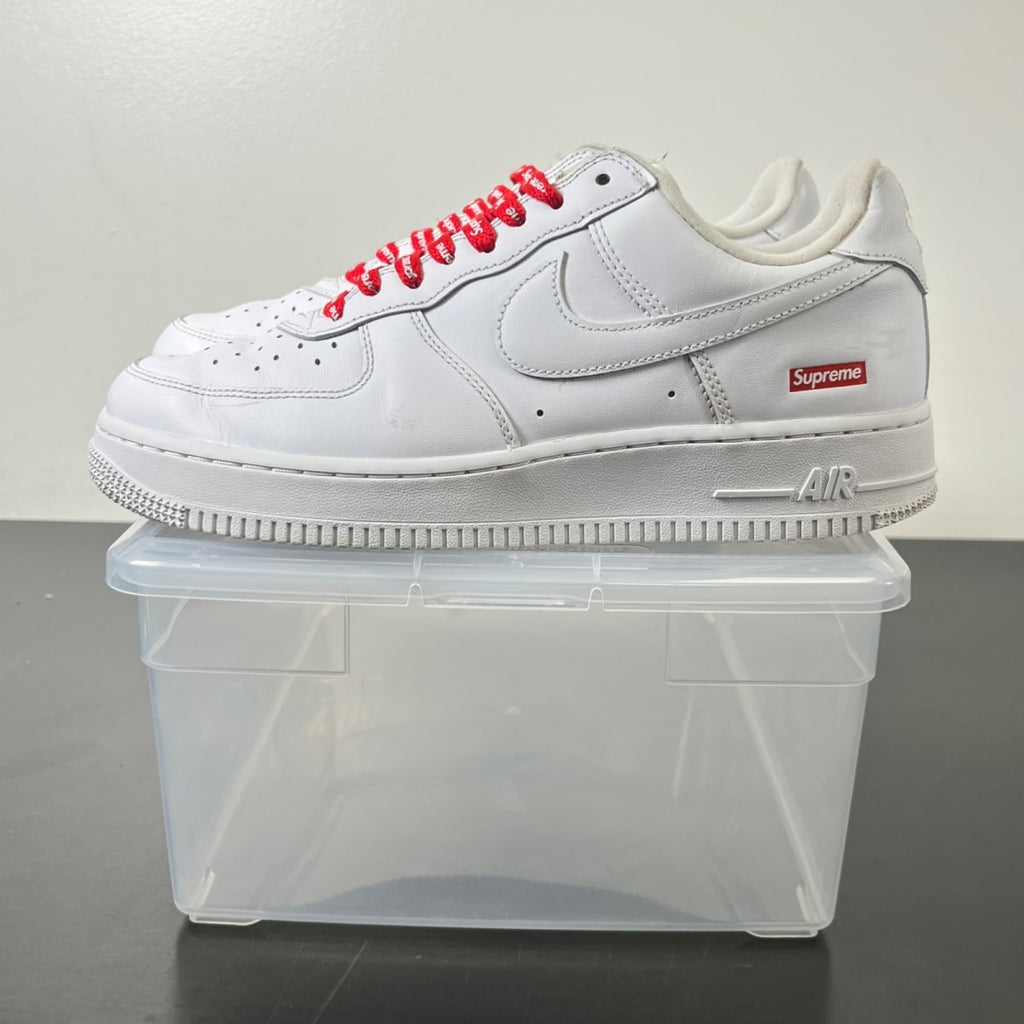 Nike Air Force 1 Low Supreme White 8 (Heavily Worn Pre-Owned)NikeWhite/White-White - Image 4