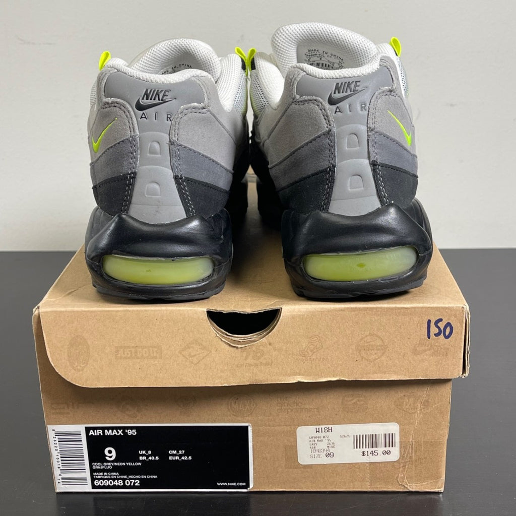 Nike Air Max 95 OG Neon (2008/2010) 9 (Moderately Worn Pre-Owned)NikeCool Grey/Neon Yellow - Image 3