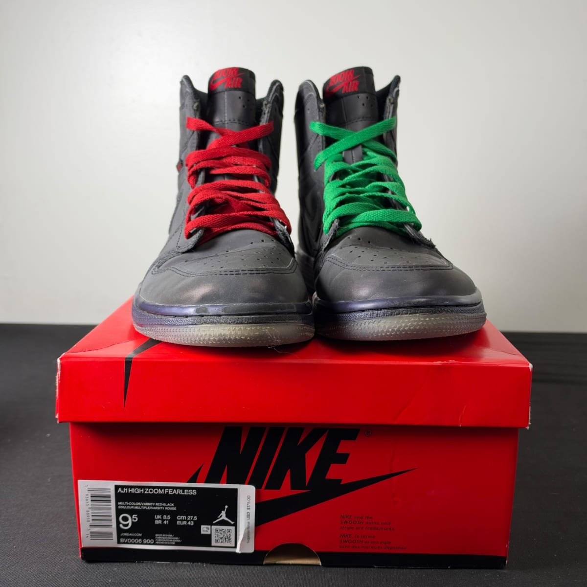 Jordan 1 Retro High Zoom Fearless (Size 9.5) - aux