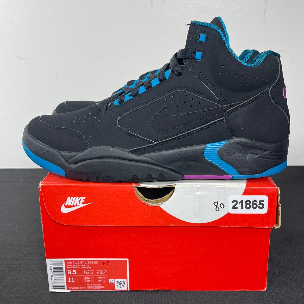 Nike Air Flight Lite II Mid Black Cyber Teal 9.5 (Moderately Worn Pre-Owned)NikeBlack/Cyber Teal/Red Plum/Black - Image 3