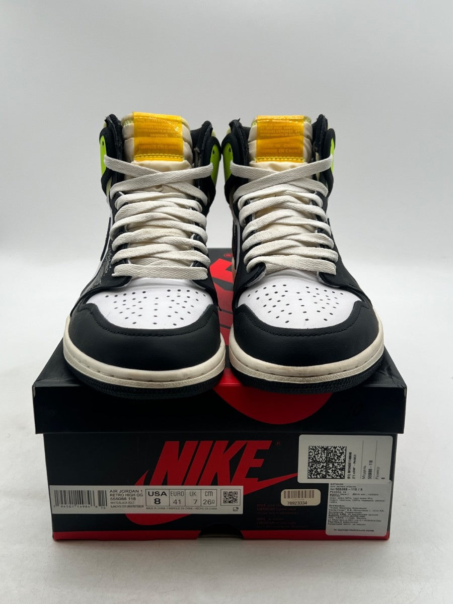 Jordan 1 Retro High White Black Volt University Gold 8 (Lightly Worn Pre-Owned) - Image 2