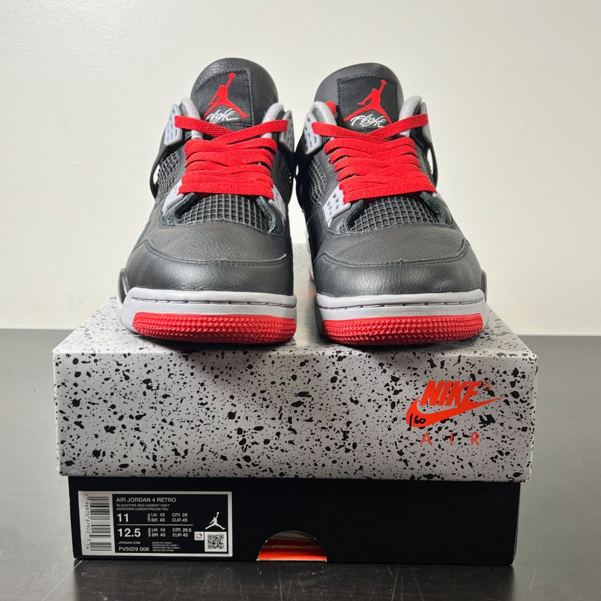 Jordan 4 Retro Bred Reimagined 11 (Lightly Worn Pre-Owned)JordanBlack/Cement Grey/Varsity Red/Summit White - Image 2