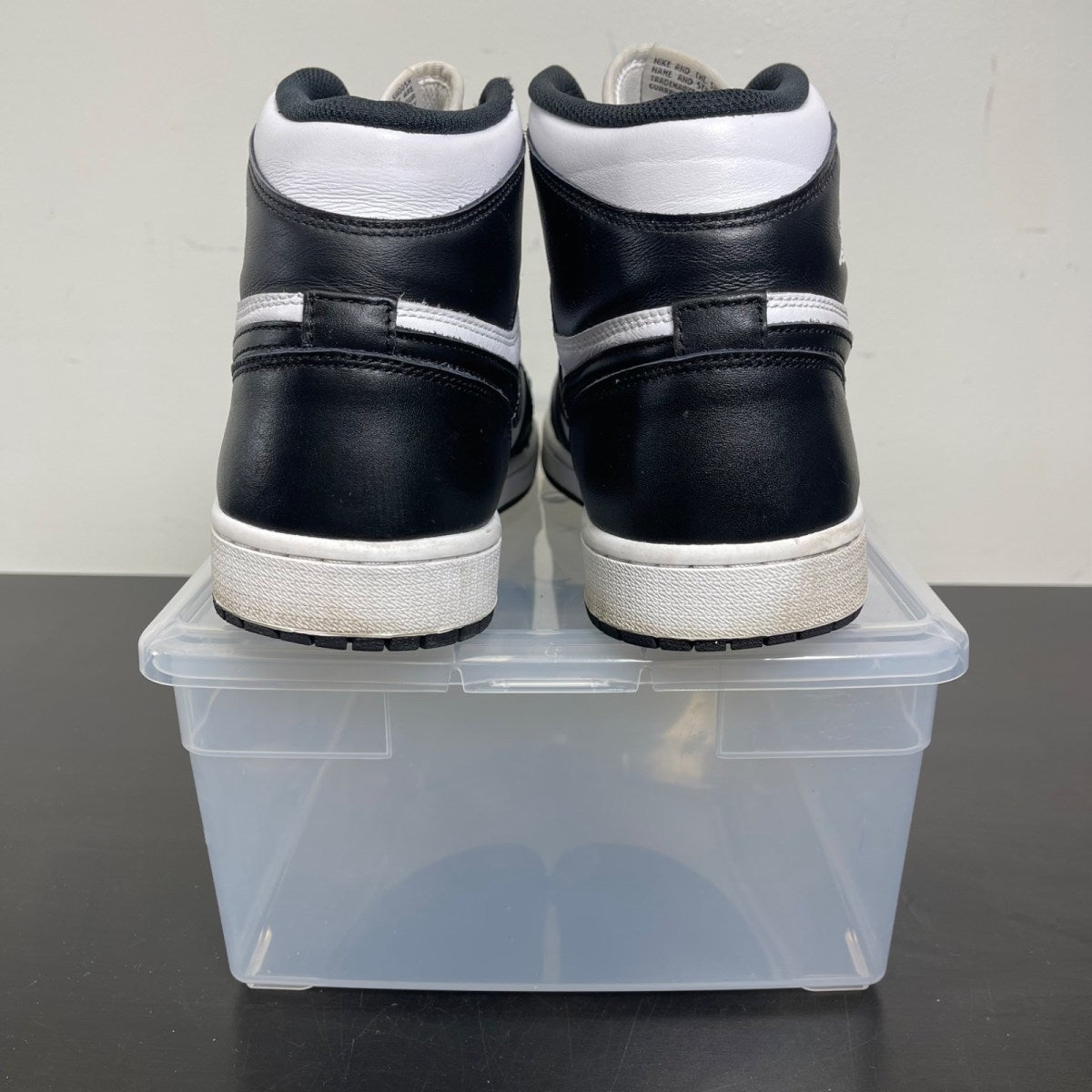 Jordan 1 Retro Black White (2014) 12 (Moderately Worn Pre-Owned)JordanBlack/White-Black - Image 4