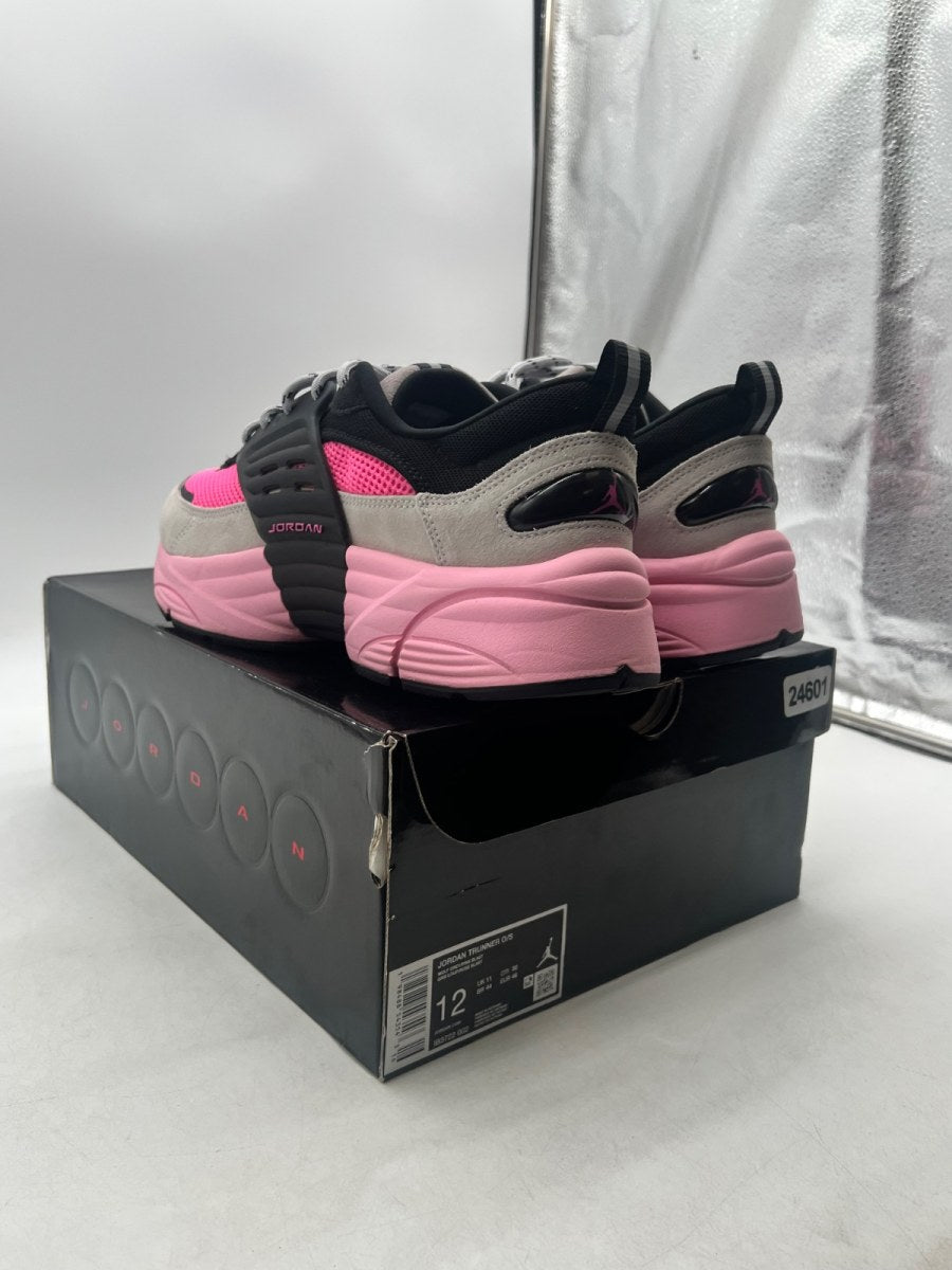 Jordan Trunner O/S Wolf Grey Pink Blast 12 (Lightly Worn Pre-Owned)JordanWolf Grey/Neutral Grey/Black/Pink Blast - Image 4
