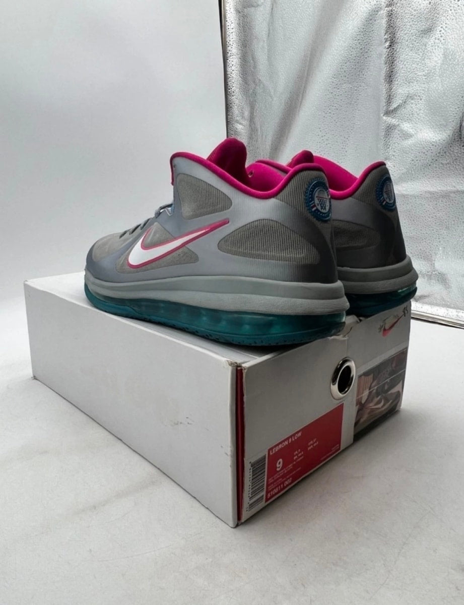Nike LeBron 9 Low Fireberry 9 (Moderately Worn Pre-Owned)NikeWolf Grey/White-Dynamic Blue-Fireberry - Image 4