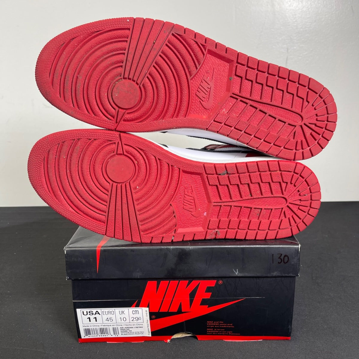 Jordan 1 Retro Black Toe (2013) 11 (Moderately Worn Pre-Owned)JordanWhite/Black-Gym Red - Image 5