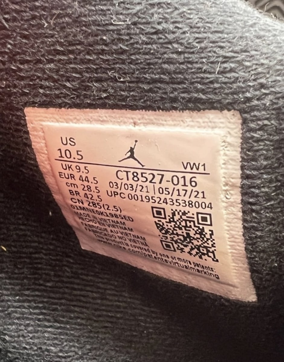 Jordan 4 Retro Red Thunder 10.5 (Heavily Worn Pre-Owned)JordanBlack/Multi-Color-Multi-Color-Crimson - Image 6