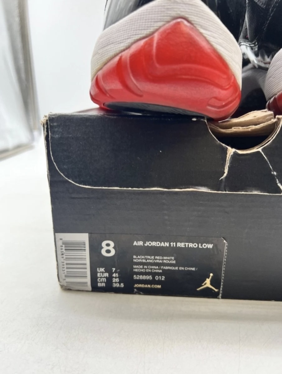 Jordan 11 Retro Low Bred (2015) 8 (Heavily Worn Pre-Owned)JordanBlack/True Red-White - Image 6