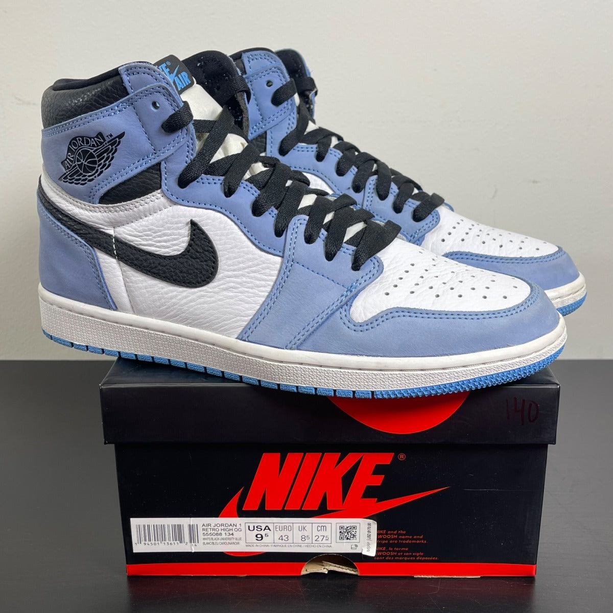 Jordan 1 Retro High OG University Blue 9.5 (Moderately Worn Pre-Owned)JordanWhite/University Blue-Black - Image 1