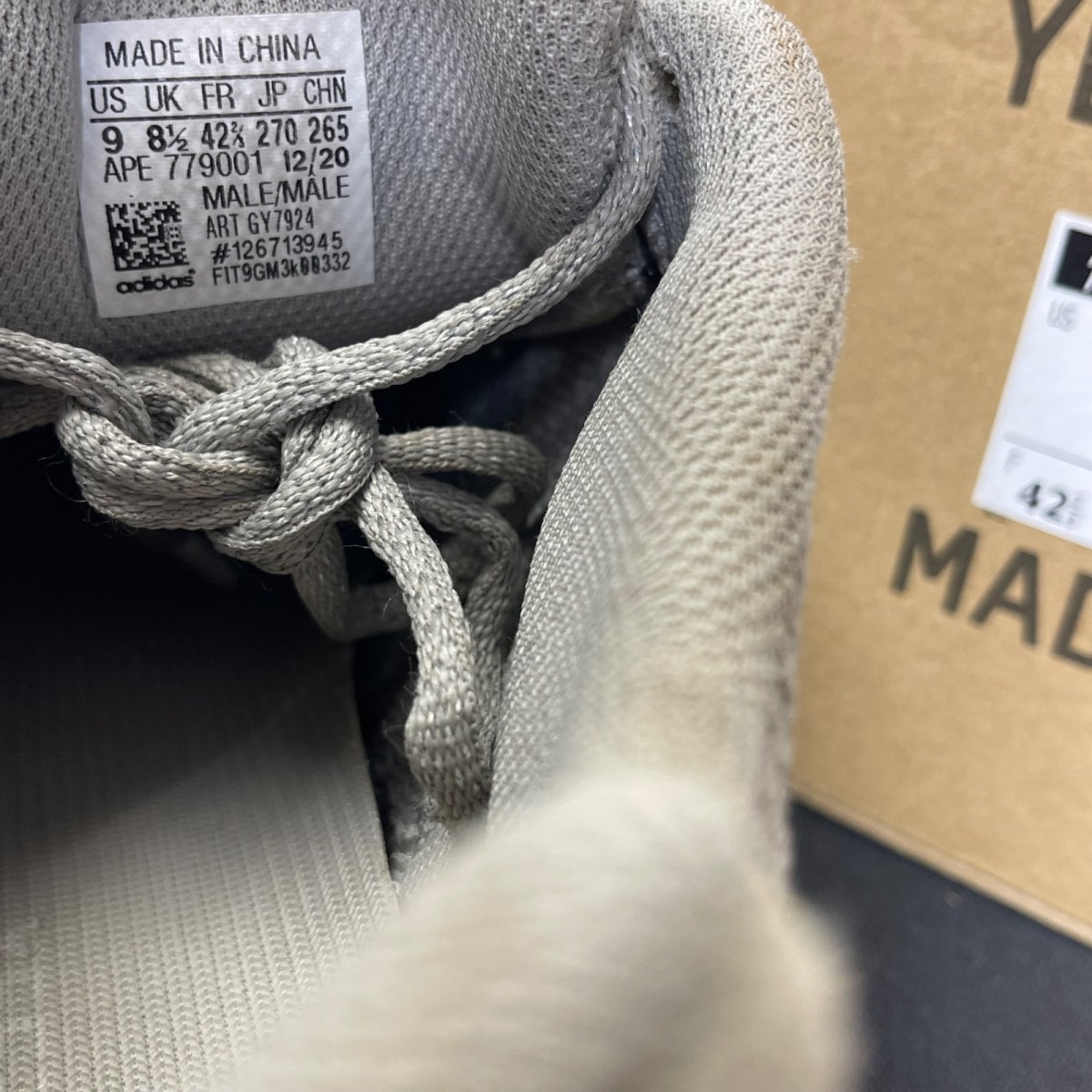 adidas Yeezy Boost 700 V2 Cream 9 (Moderately Worn Pre-Owned)adidasCream/Cream/Cream - Image 6