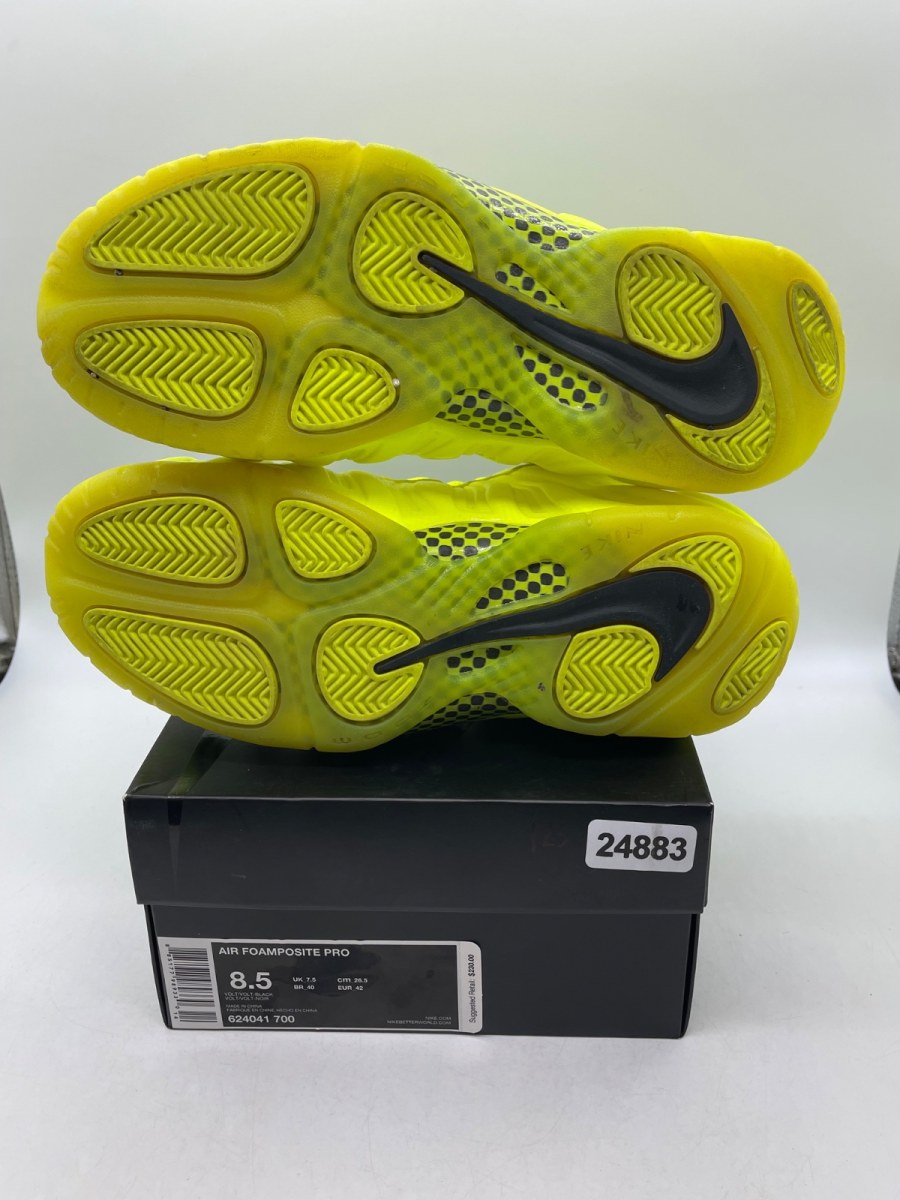 Nike Air Foamposite Pro Volt 8.5 (Moderately Worn Pre-Owned)NikeVolt/Volt-Black - Image 7