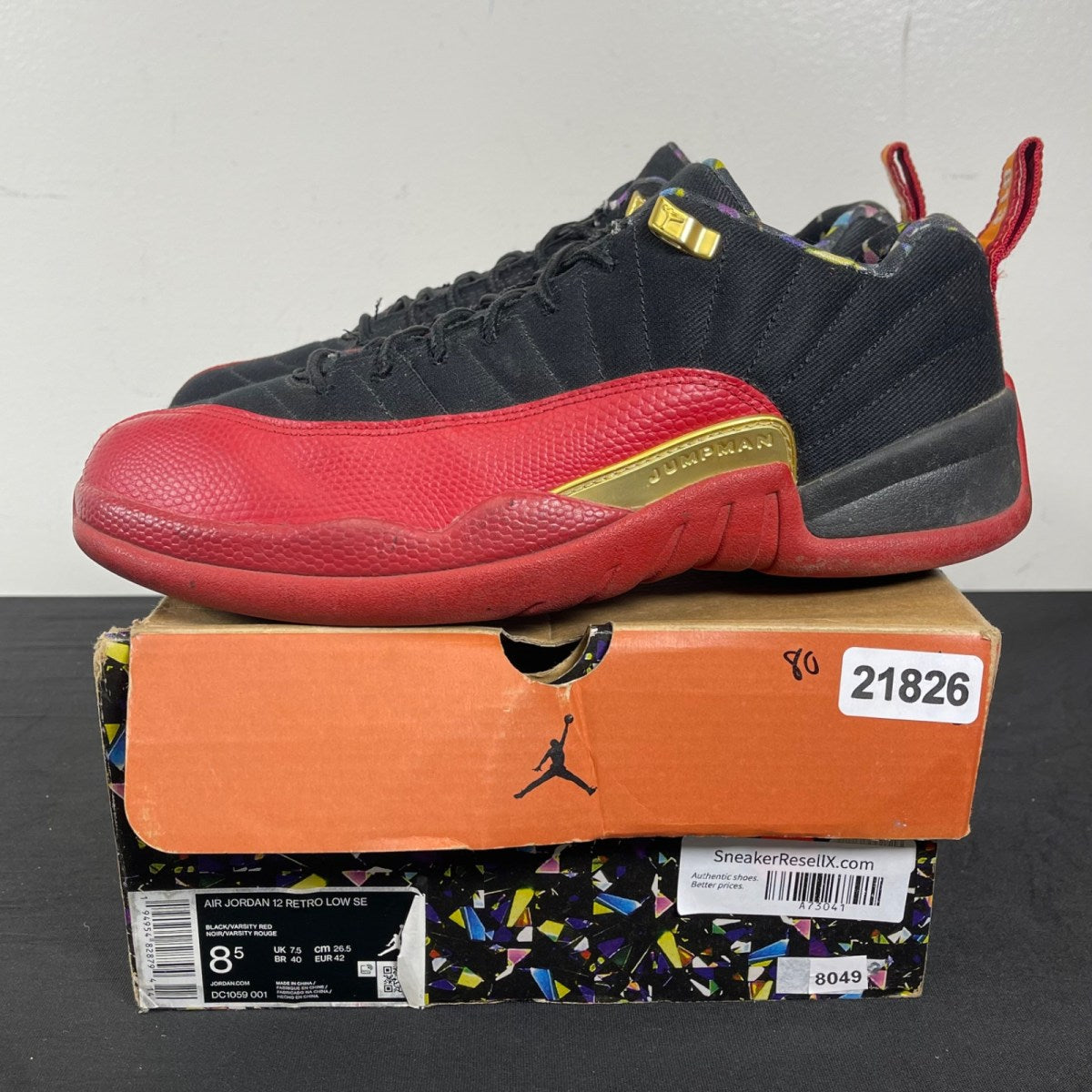 Jordan 12 Low SE Super Bowl LV 8.5 (Moderately Worn Pre-Owned)JordanBlack/Metallic Gold/Varsity Red - Image 3