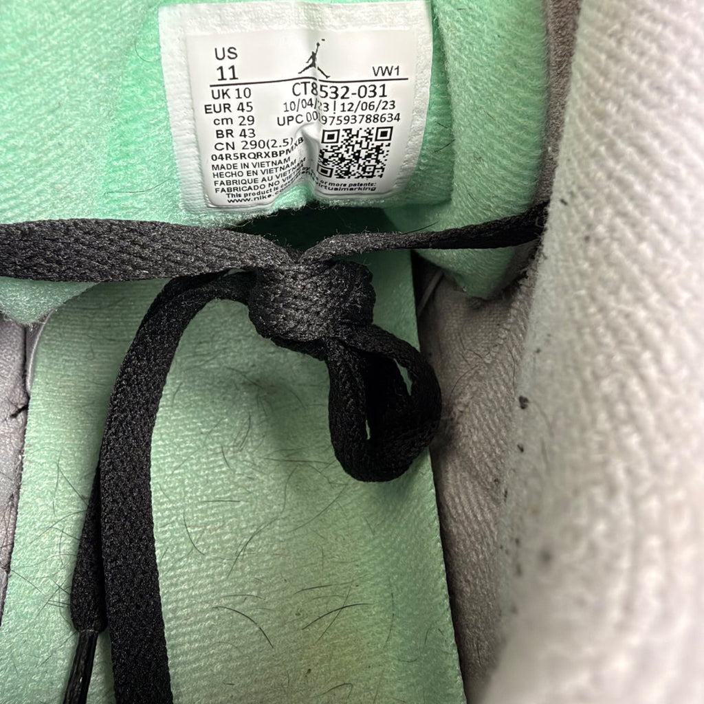 Jordan 3 Retro Green Glow (Size 11) - Image 6
