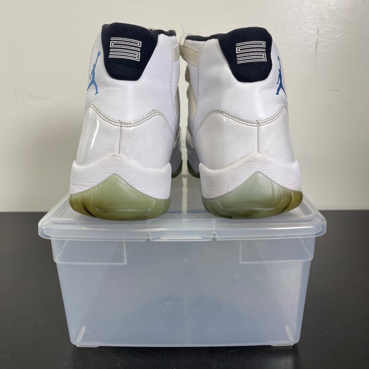 Jordan 11 Retro Legend Blue (2014) 12 (Moderately Worn Pre-Owned)JordanWhite/Black-Legend Blue - Image 4
