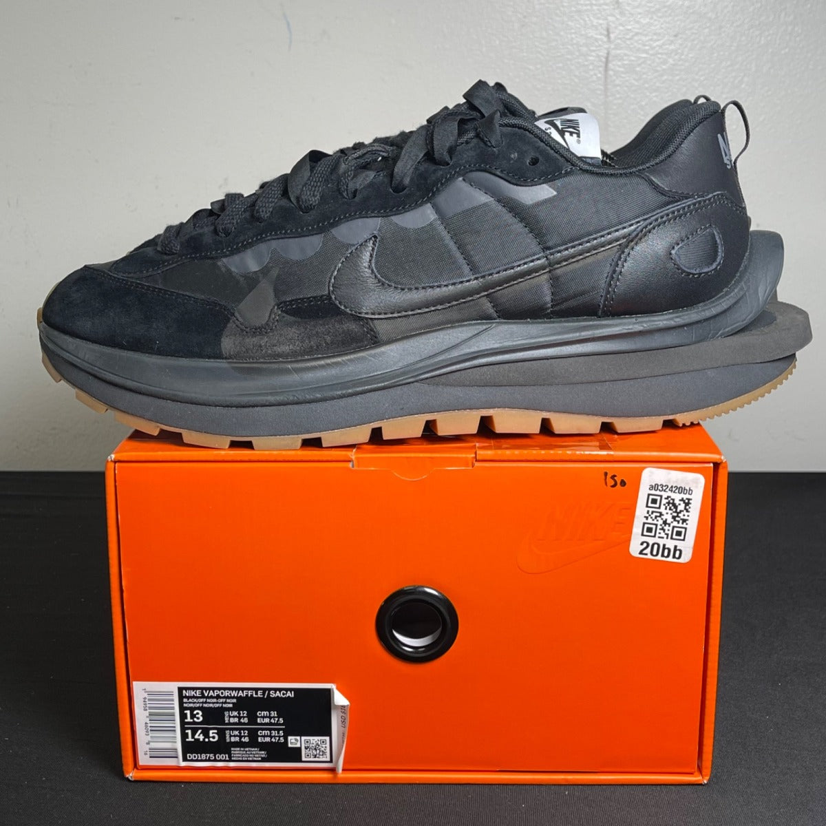 Nike Vaporwaffle sacai Black Gum (Size 13) - Image 3
