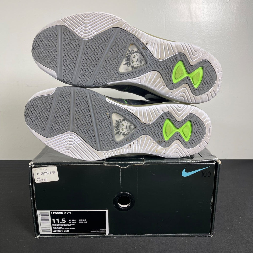Nike LeBron 8 Cool Grey 11.5 (Moderately Worn Pre-Owned)NikeCool Grey/White-Dark Grey-Metallic Silver - Image 5