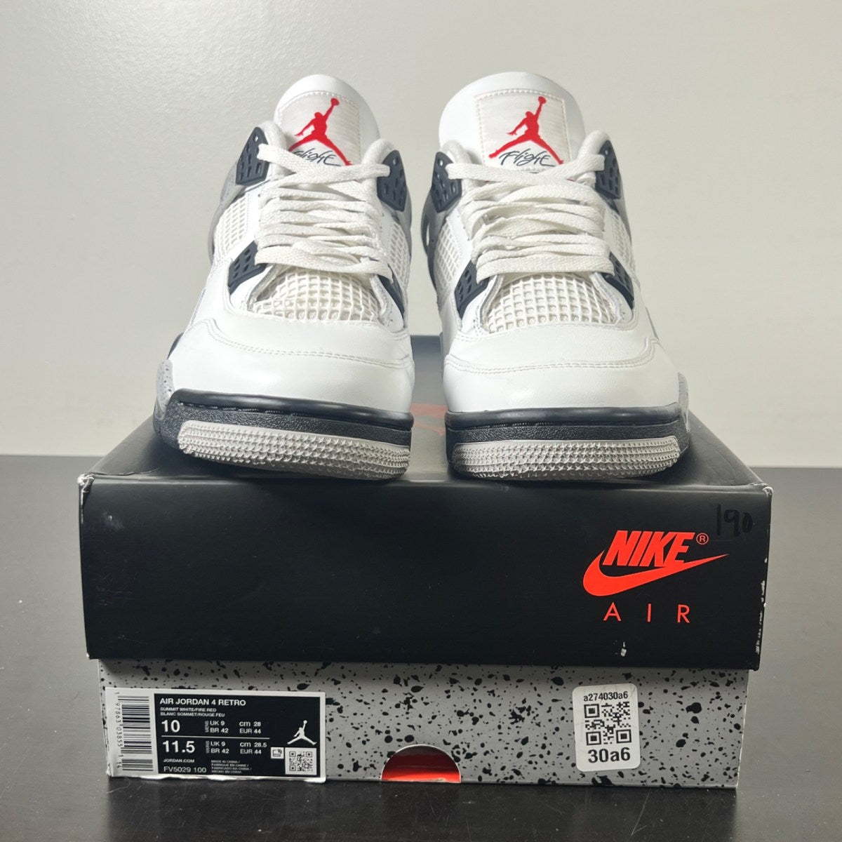 Jordan 4 Retro White Cement (2025) 10 (Lightly Worn Pre-Owned)JordanSummit White/Fire Red-Tech Grey-Black - Image 2