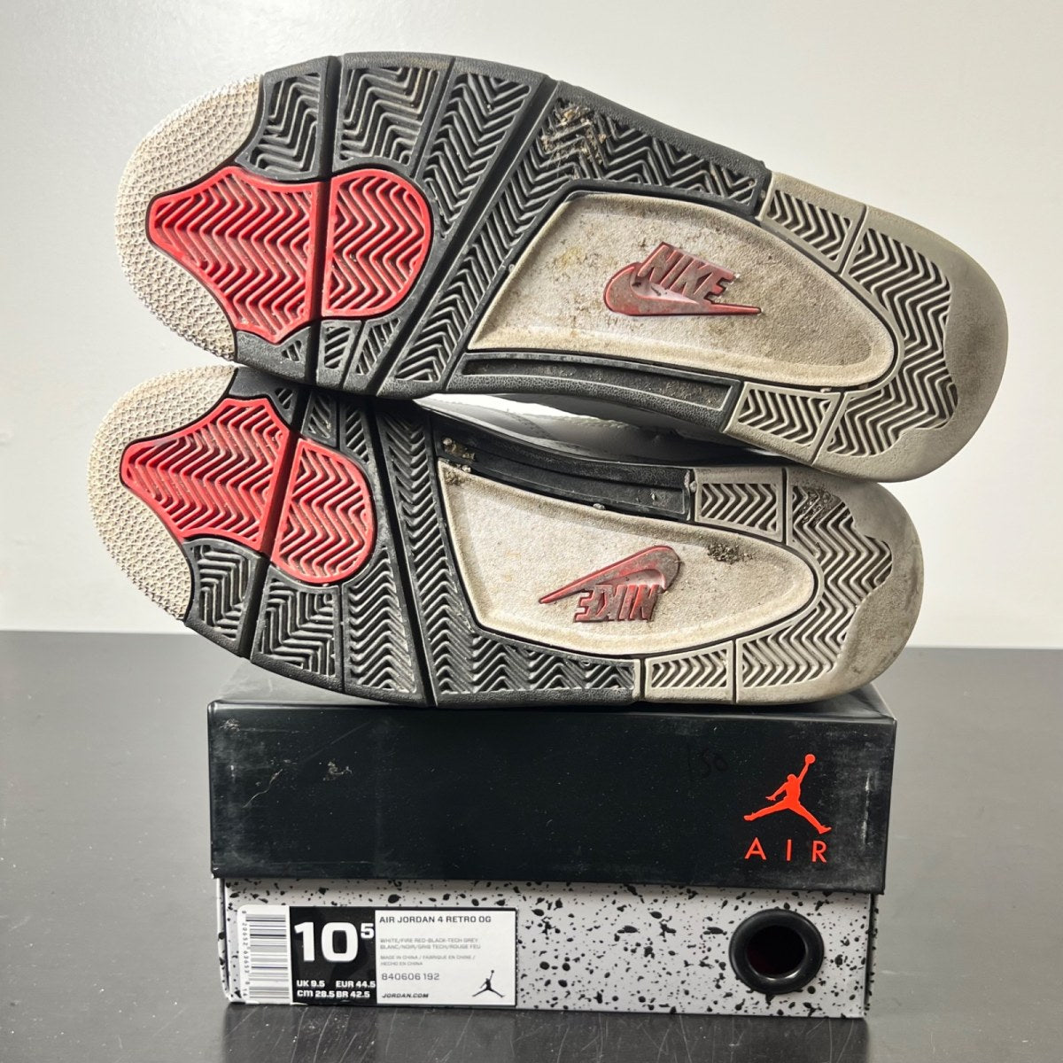 Jordan 4 Retro White Cement (2016) 10.5 (Moderately Worn Pre-Owned)JordanWhite/Fire Red-Black-Tech Grey - Image 6