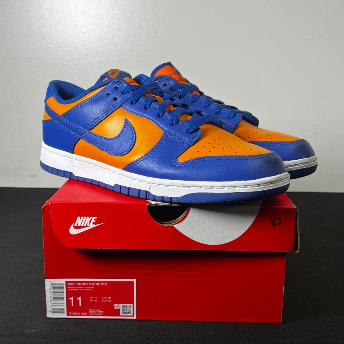 Nike Dunk Low Knicks (Size 11) - Image 1