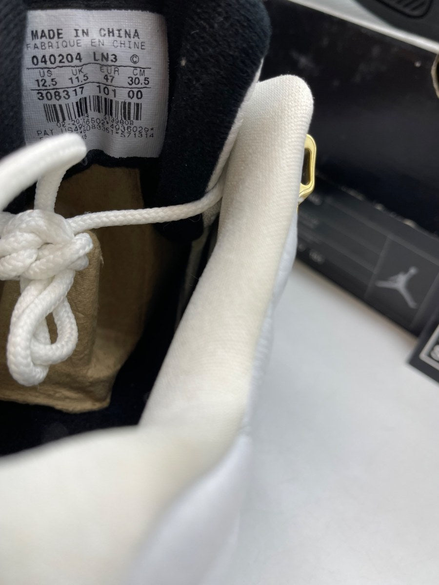 Jordan 12 Retro Low Taxi (2004) 12.5 (Moderately Worn Pre-Owned) - Image 8