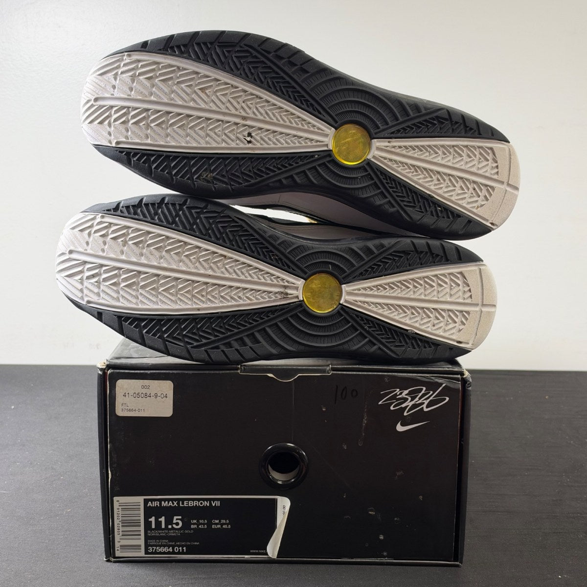Nike LeBron 7 Black/White-Metallic Gold (Size 11.5) - Image 6