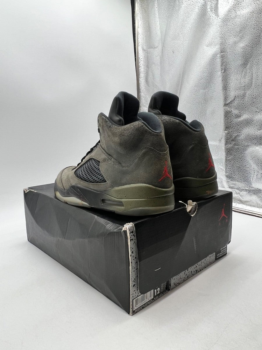 Jordan 5 Retro Fear Pack 12 (Moderately Worn Pre-Owned)JordanSequoia/Fire Red-Medium Olive-Black - Image 4