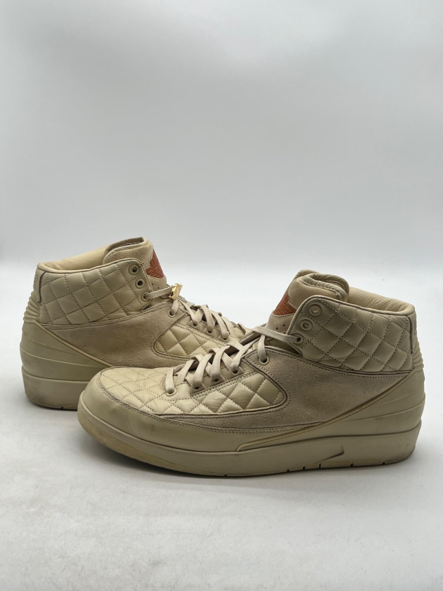 Jordan 2 Retro Just Don Beach 12 (Moderately Worn Pre-Owned)JordanBeach/Metallic Gold-University Red - Image 1