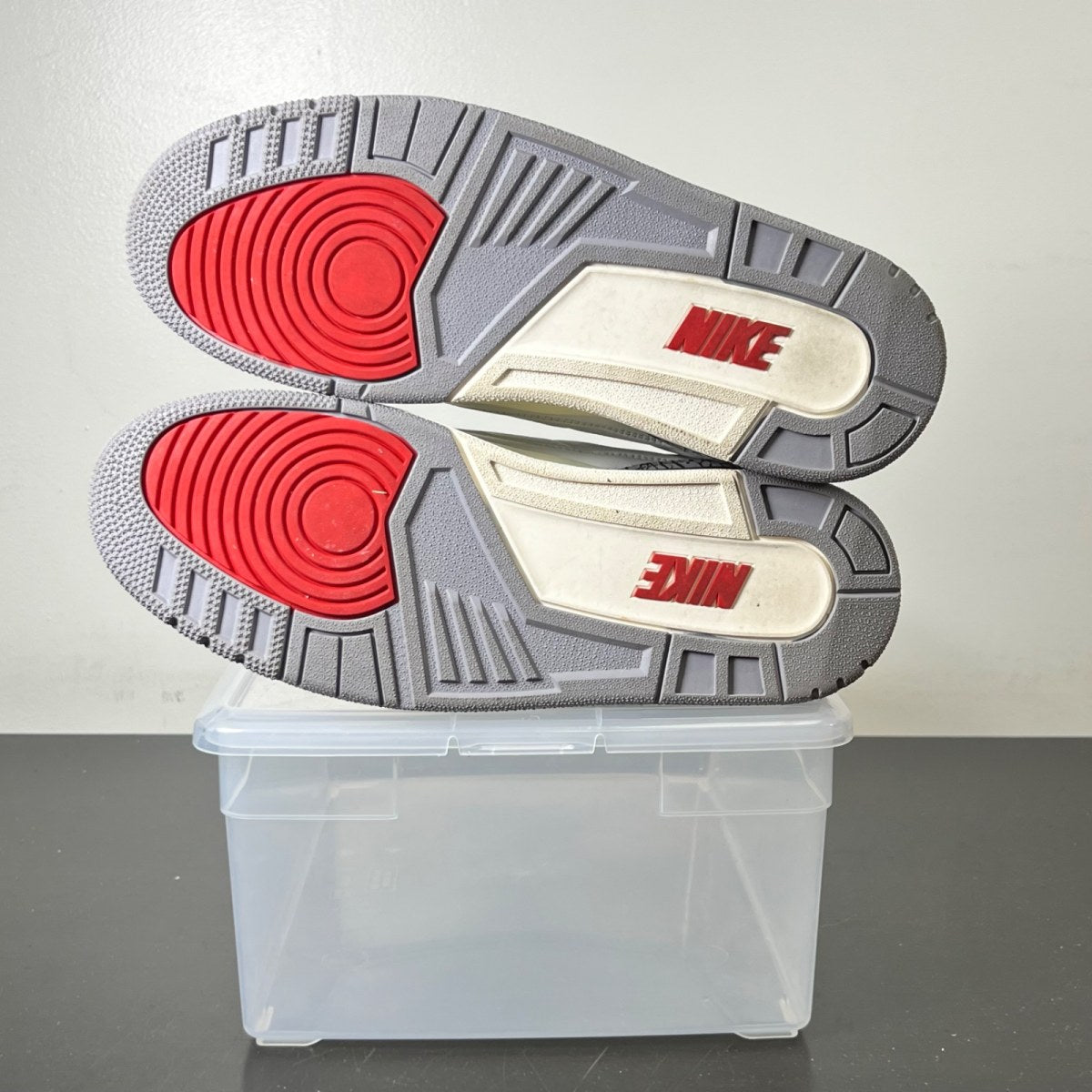 Jordan 3 Retro White Cement Reimagined 11 (Lightly Worn Pre-Owned)JordanSummit White/Fire Red/Black/Cement Grey - Image 6