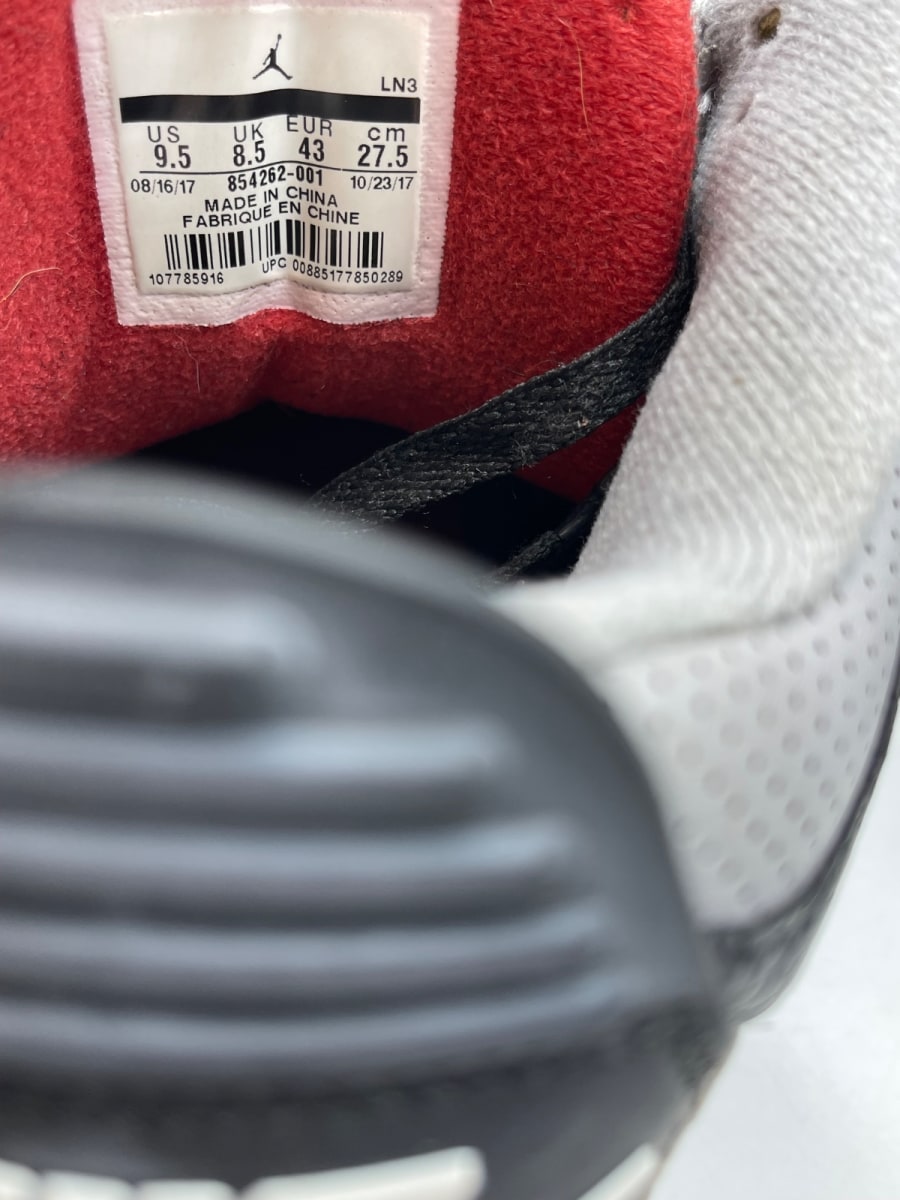 Jordan 3 Retro Black Cement (2018) 9.5 (Heavily Worn Pre-Owned) - Image 8