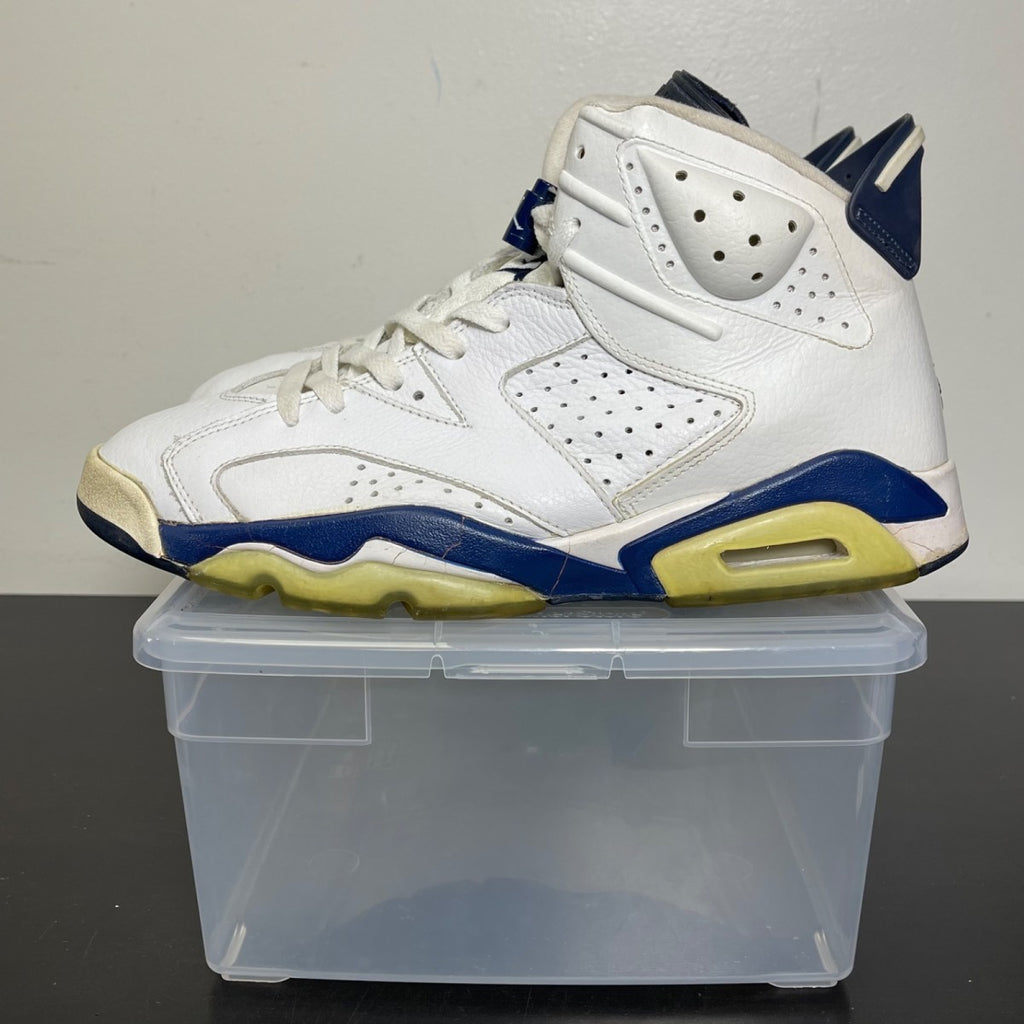 Jordan 6 Retro Midnight Navy (2000) 10.5 (Moderately Worn Pre-Owned)JordanWhite/Midnight Navy - Image 3