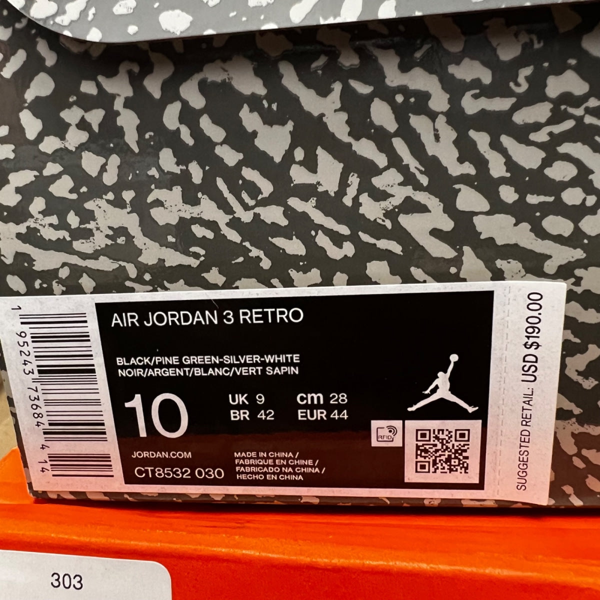 Jordan 3 Retro Pine Green (Size 10) - Image 7