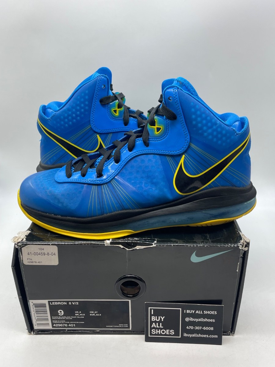 Nike LeBron 8 V/2 Entourage 9 (Moderately Worn Pre-Owned)