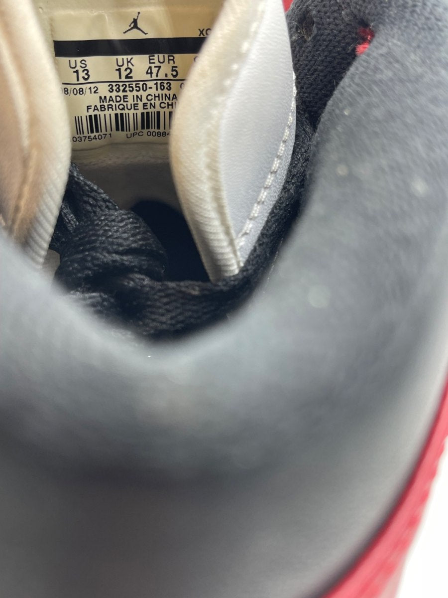 Jordan 1 Retro Chicago (2013) 13 (Moderately Worn Pre-Owned) - Image 8