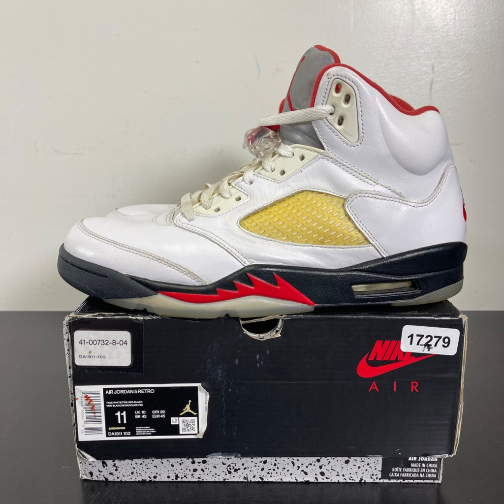 Jordan 5 Retro Fire Red Silver Tongue (2020) 11 (Moderately Worn Pre-Owned)JordanWhite/Black-Metallic Silver-Fire Red - Image 3