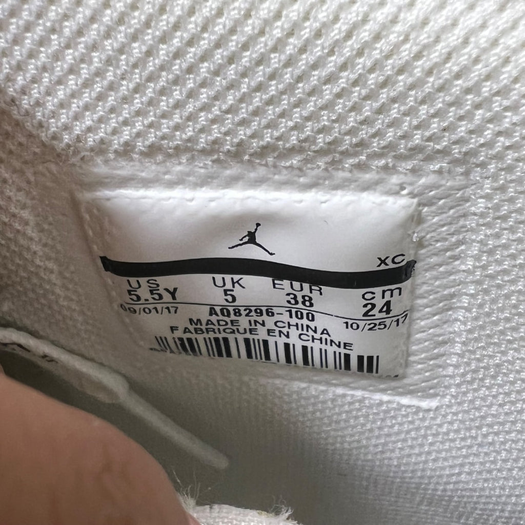 Jordan 1 Retro High Off-White Euro (GS) 7Y (Lightly Worn Pre-Owned)JordanWhite/White - Image 7