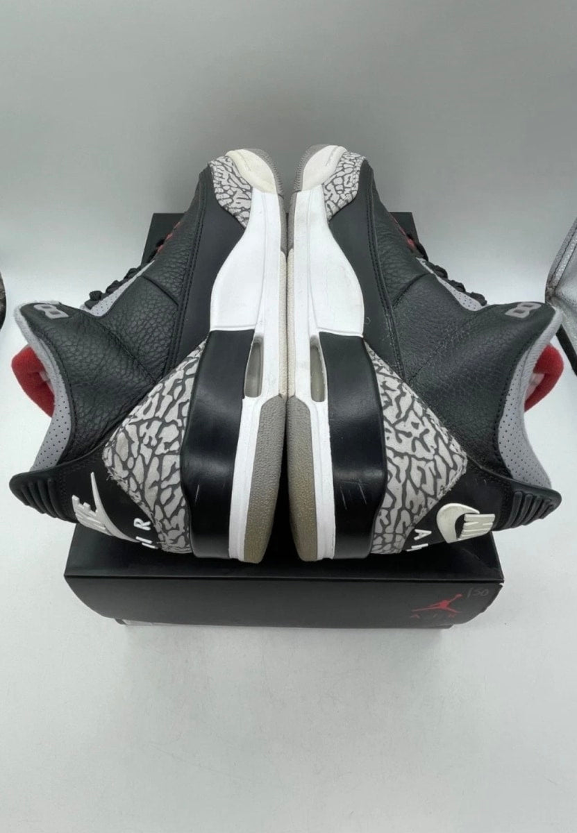 Jordan 3 Retro Black Cement (2018) 9 (Lightly Worn Pre-Owned)JordanBlack/Fire Red-Cement Grey-White - Image 3