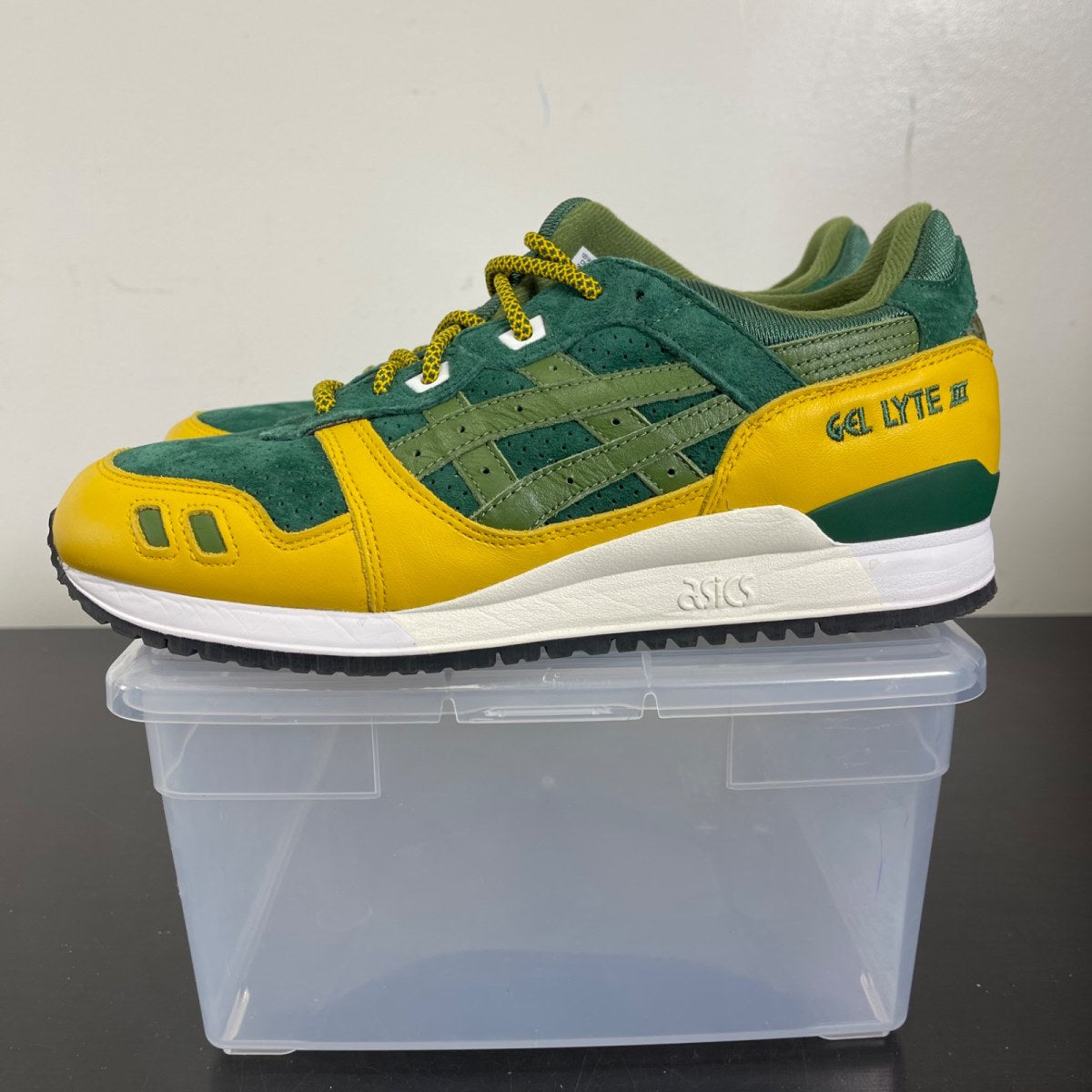 ASICS Gel-Lyte III '07 Remastered Kith Marvel X-Men Rogue Opened Box (Trading Card Not Included) 8.5 (Moderately Worn Pre-Owned)ASICSGreen/Yellow - Image 3