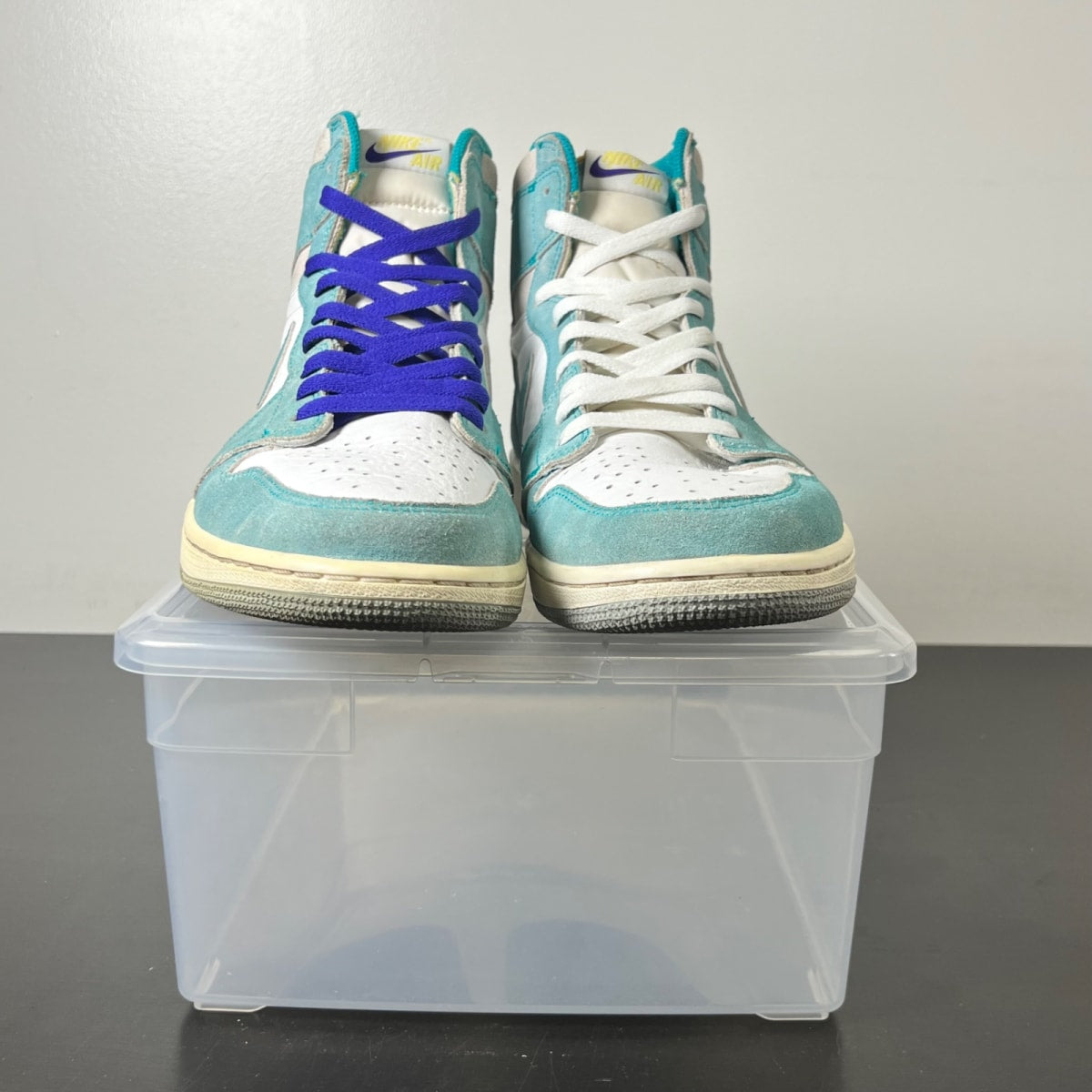 Jordan 1 Retro High Turbo Green 12 (Moderately Worn Pre-Owned)JordanTurbo Green/Sail-White-Light Smoke Grey - Image 2