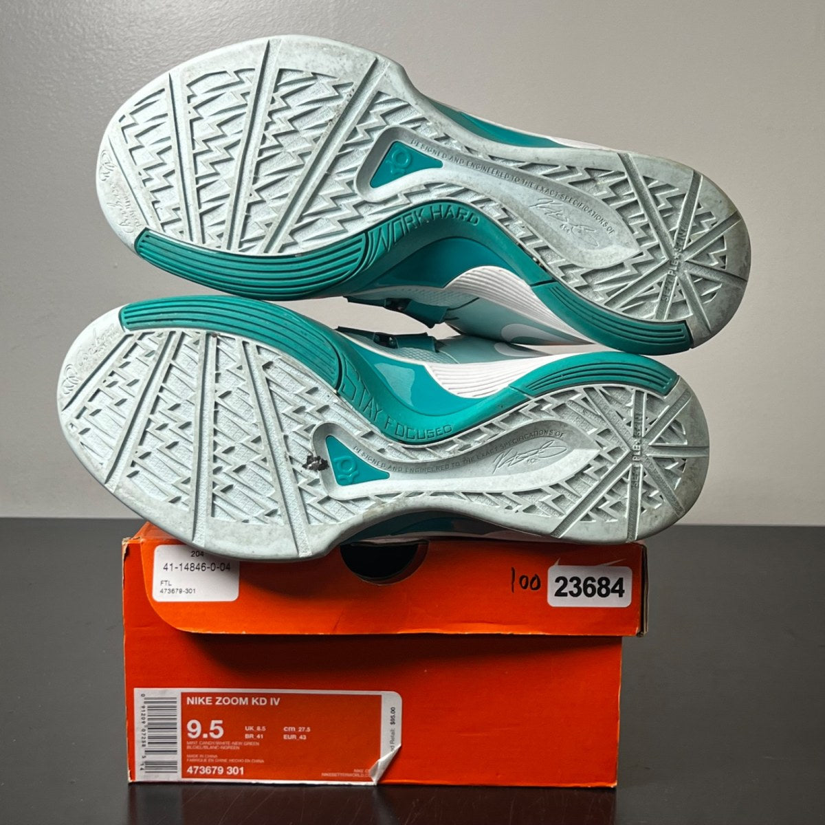 Nike KD 4 Easter 9.5 (Lightly Worn Pre-Owned)NikeMint Candy/White-New Green - Image 5