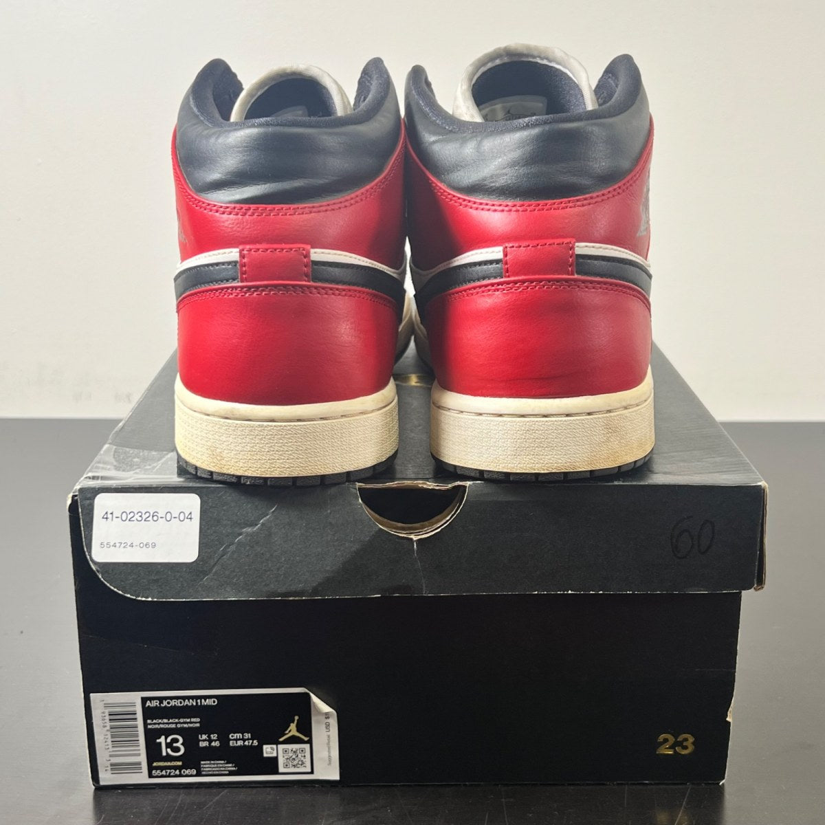 Jordan 1 Mid Chicago Toe 13 (Moderately Worn Pre-Owned)JordanBlack/Gym Red-White - Image 4
