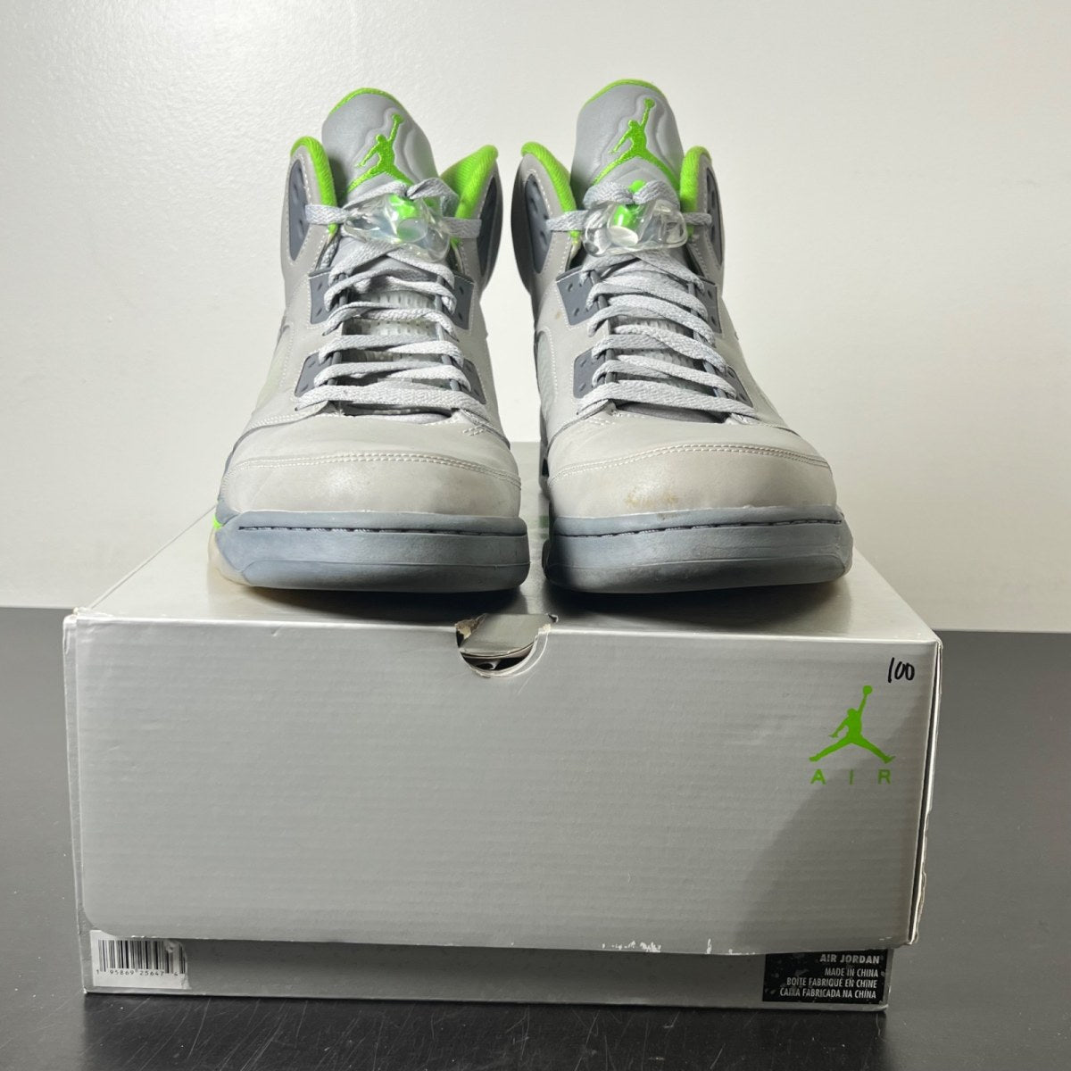 Jordan 5 Retro Green Bean (2022) 12 (Moderately Worn Pre-Owned)JordanSilver/Green Bean-Flint Grey - Image 2
