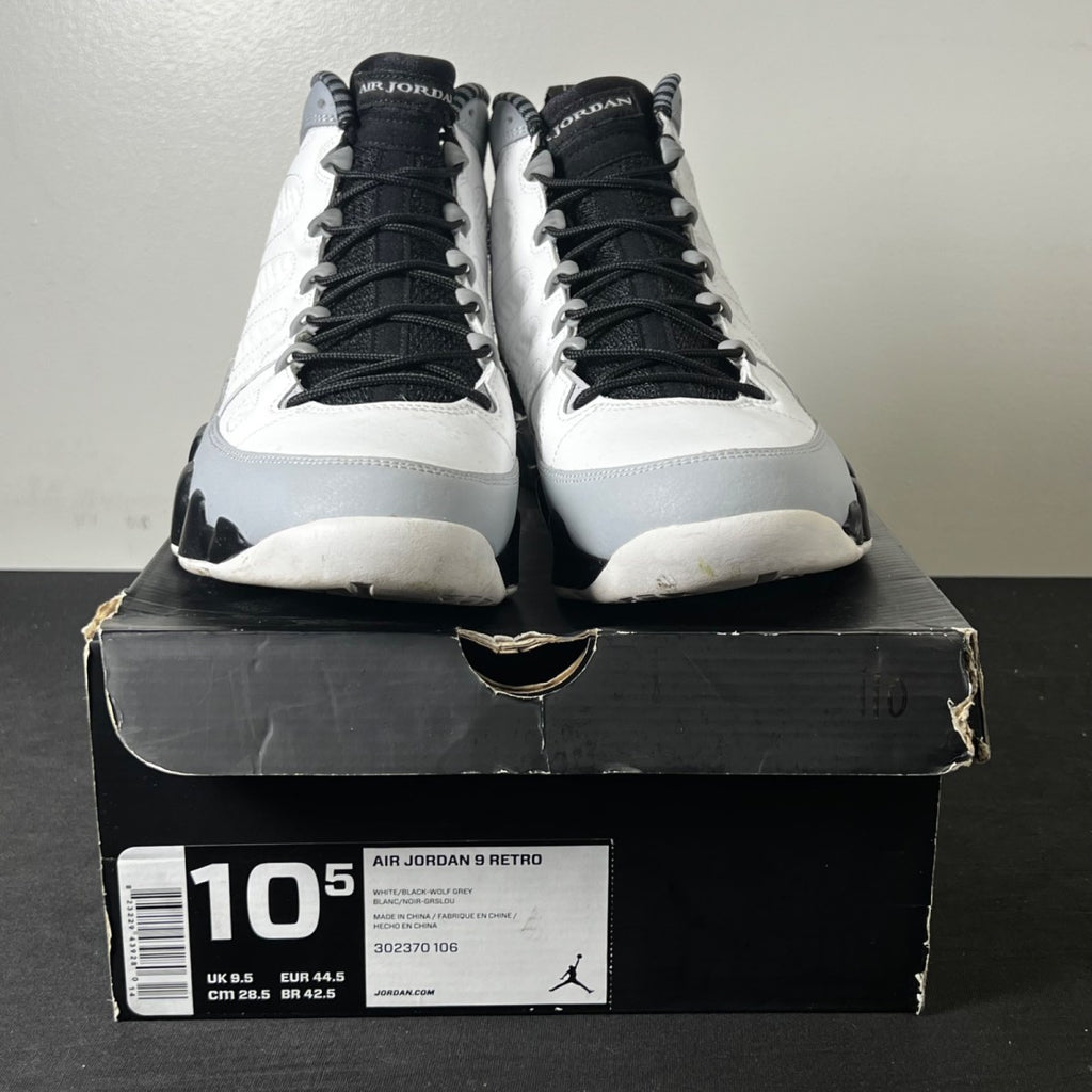Jordan 9 Retro Barons 10.5 (Lightly Worn Pre-Owned)JordanWhite/Black-Wolf Grey - Image 2