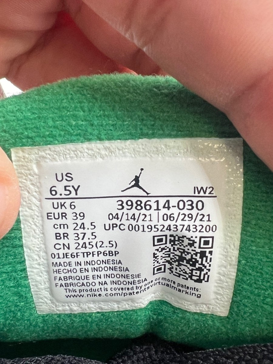 Jordan 3 Retro Pine Green (GS) 6.5Y (Lightly Worn Pre-Owned) - Image 7