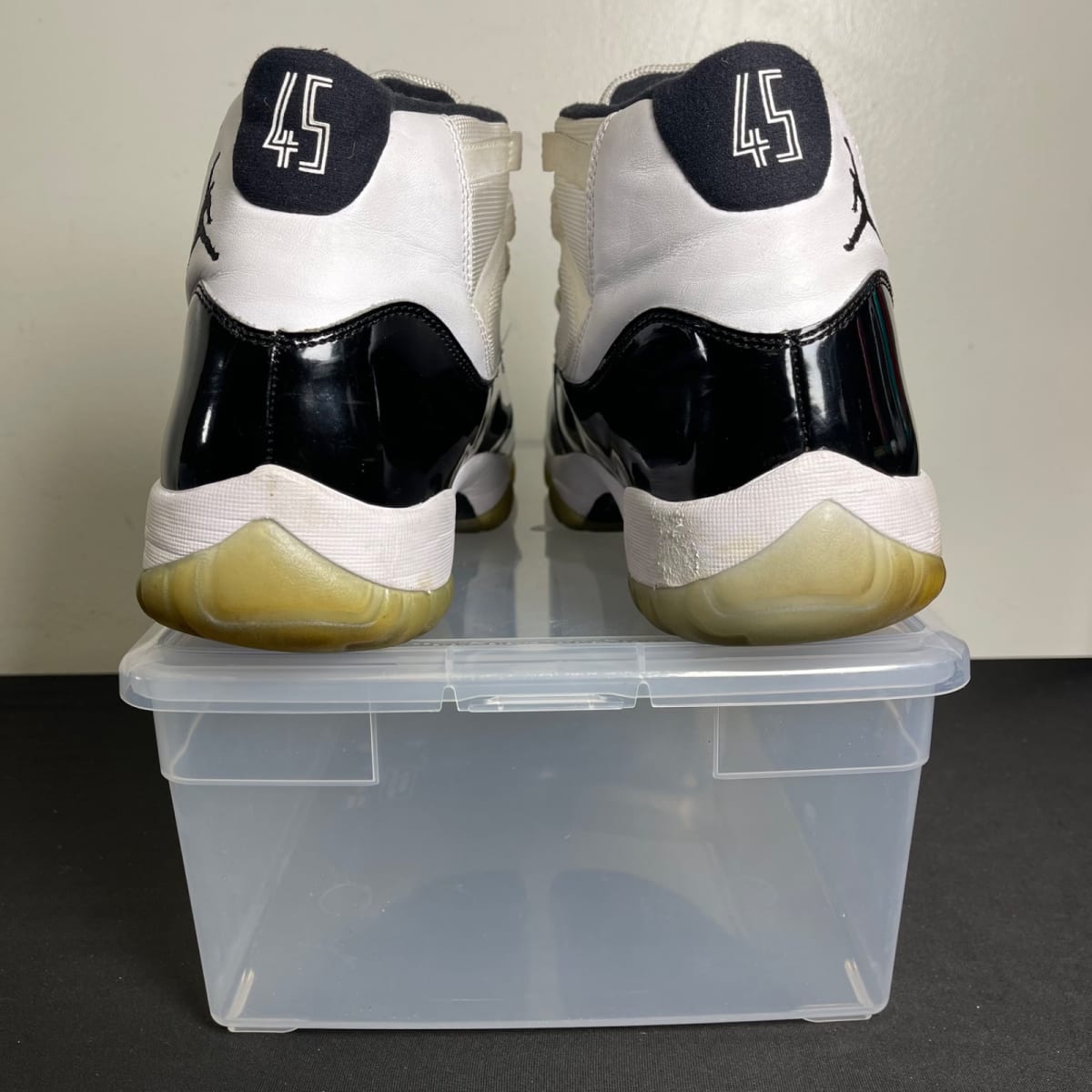 Jordan 11 Retro Concord (2018) (Size 13) - aux