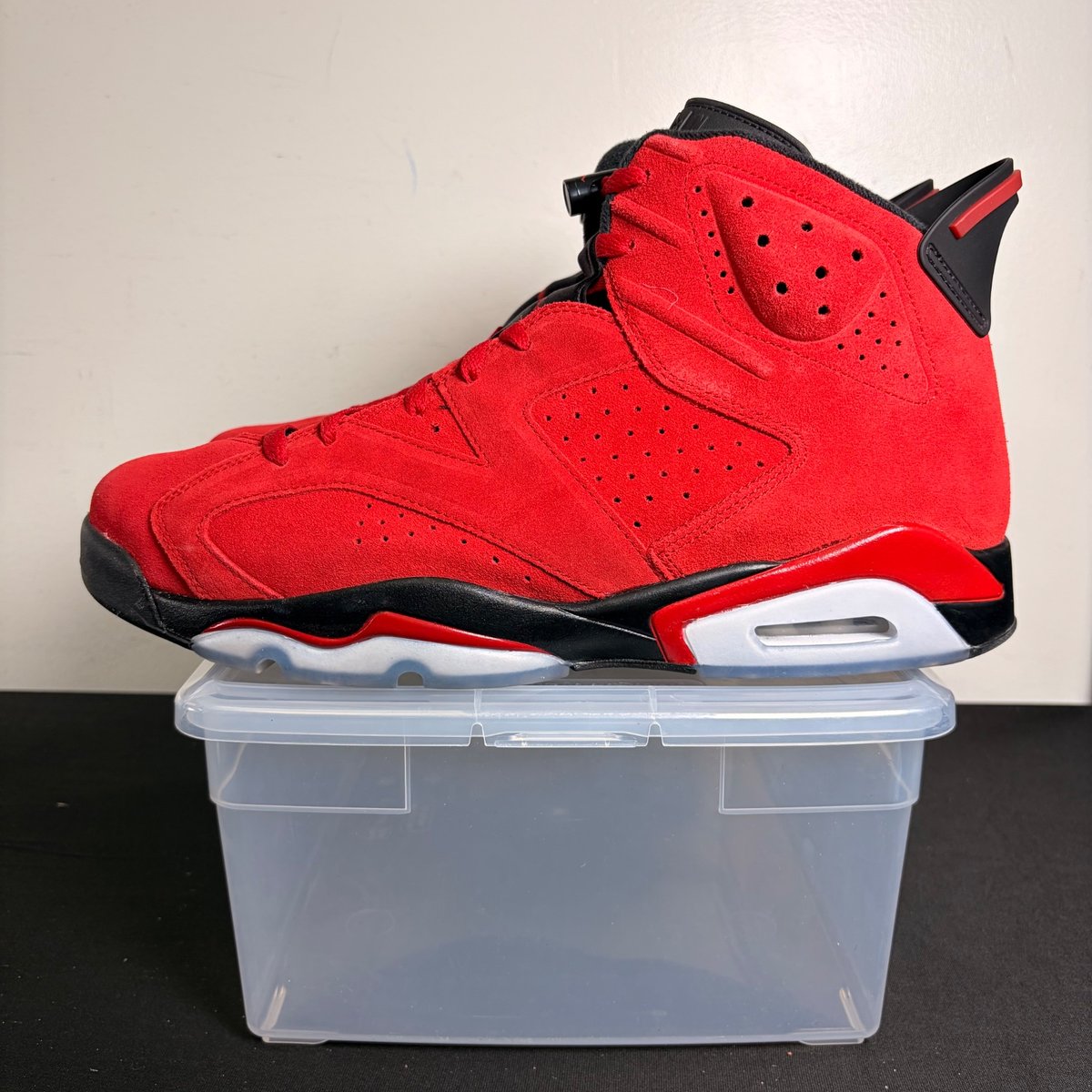 Jordan 6 Retro Toro Bravo (Size 14) - Image 3
