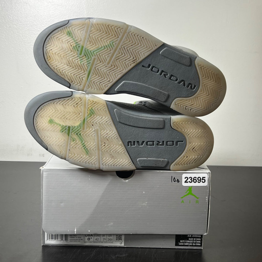Jordan 5 Retro Green Bean (2022) 8.5 (Moderately Worn Pre-Owned)JordanSilver/Green Bean-Flint Grey - Image 6