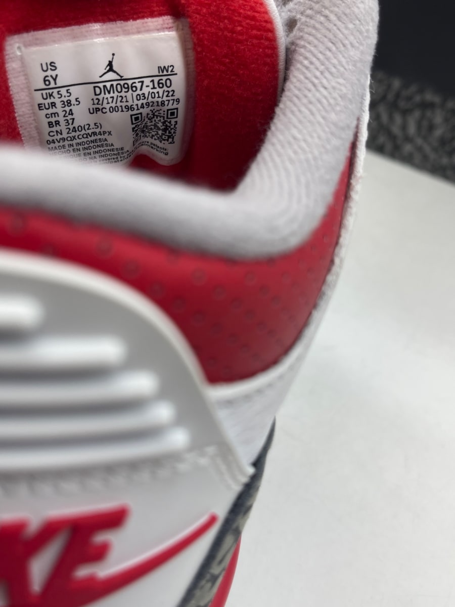 Jordan 3 Retro Fire Red (2022) (GS) (Size 6Y) - Image 8