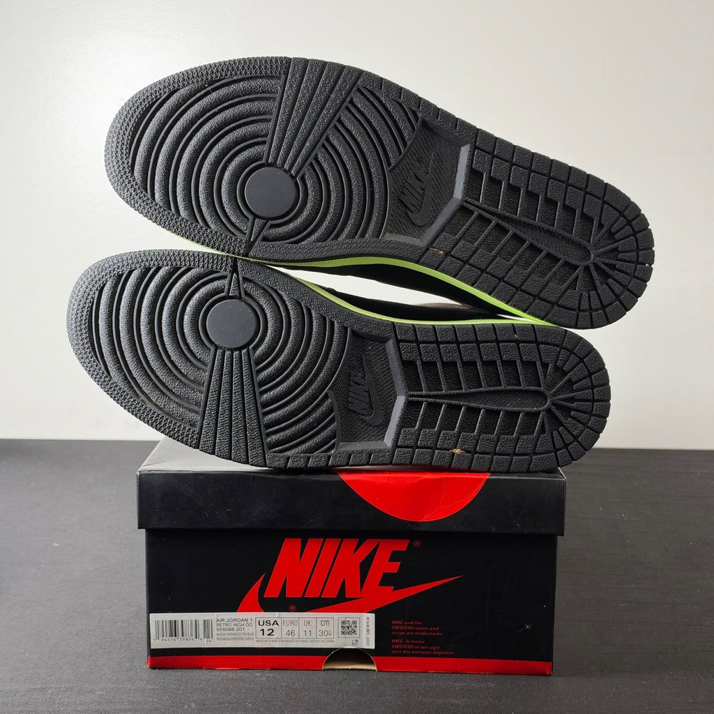 Jordan 1 Retro High Tokyo Bio Hack (Size 12) - aux